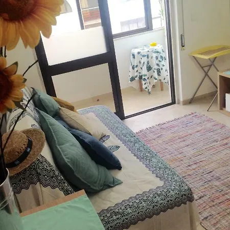 Rosy's Beach House *
